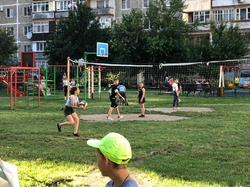 В июле 2021 года на территории муниципального образования «Город Майкоп» была организована работа детских дворовых площадок