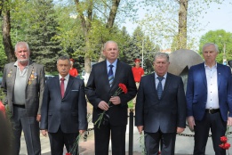 В Майкопе почтили память ликвидаторов аварии на Чернобыльской АЭС