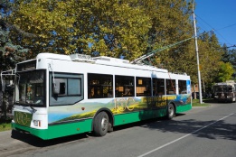 В Майкопе к 100-летию государственности Адыгеи запустили брендированный троллейбус