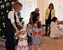 Воспитанников Дома ребенка в Майкопе поздравили с наступающими праздниками 